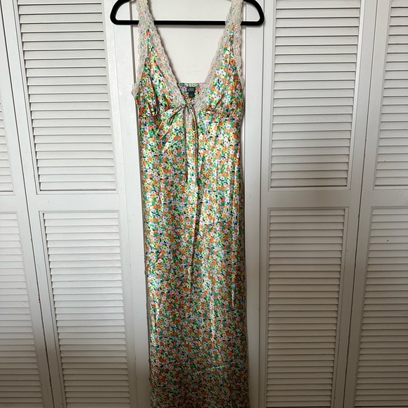 Wild Fable dress - Picture 4 of 4